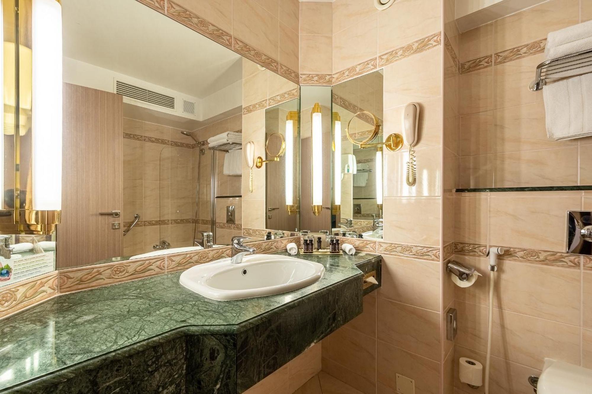 Hotel Corsica & Spa Calvi  Rom bilde